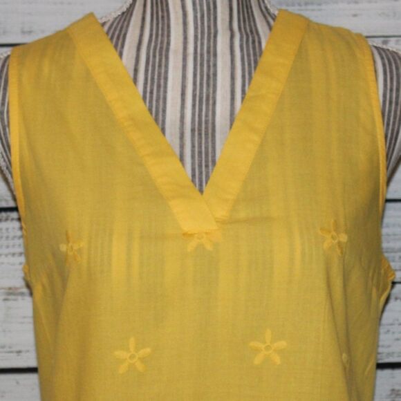 A new day Yellow Sleeveless Blouse Size Small - Picture 2 of 5
